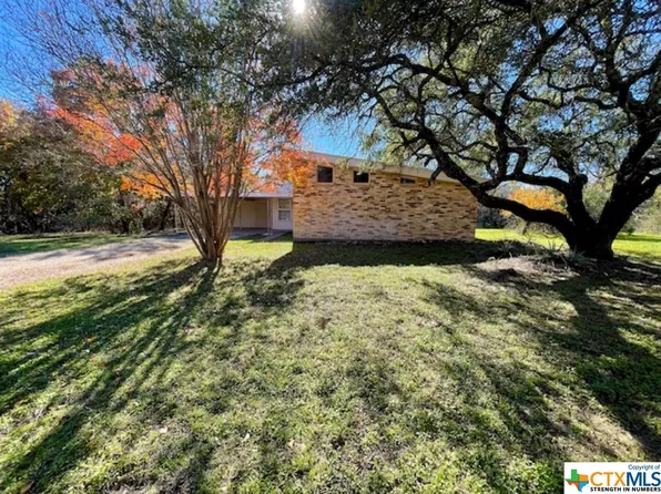 4323 Berry Dr, Salado, TX 76571