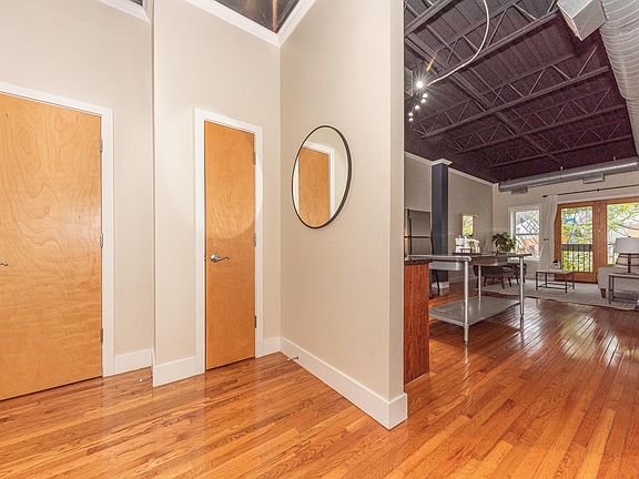 4th image of 303 S Main St APT 306