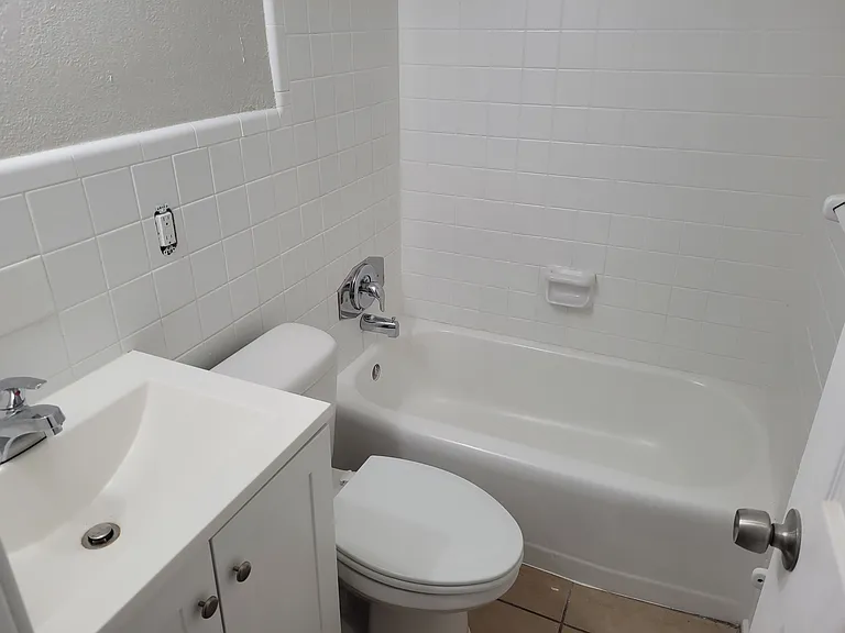 130 Bouganvillea Dr — Photo 20