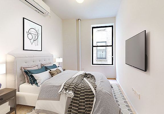 4th image of 476 Central Park W APT 4C