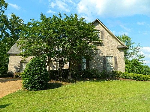 3rd image of 2814 Lake Cove Cir