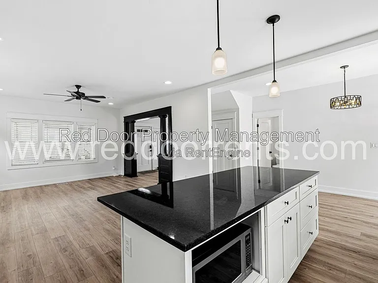1133 Dawson St — Photo 13