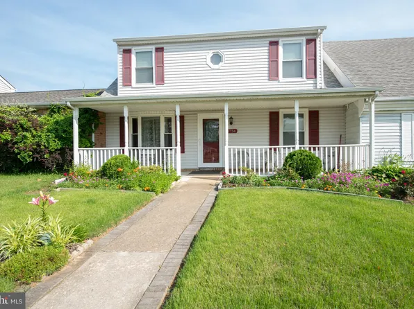 5734 Arcadia Ct, Bensalem, PA 19020