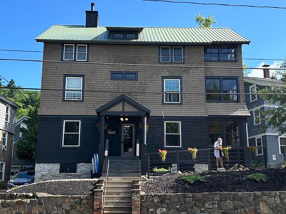 2nd image of 101 Margaret St