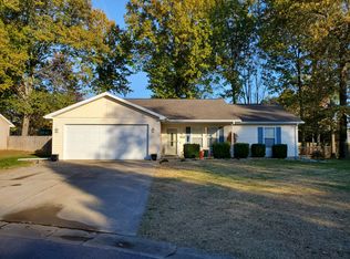 1603 Seigler Dr, Marion, IL 62959