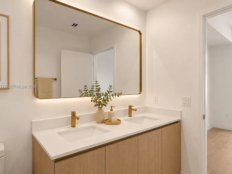 90 NE 32nd St #211 — Photo 13