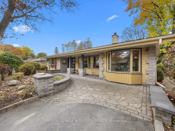2656 Marble Cres, Ottawa, ON K1V 8L8