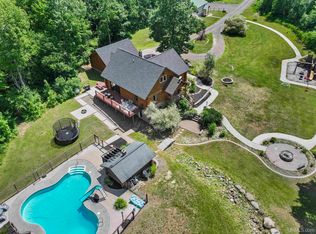 25160 Upper Point Mills Rd, Hancock, MI 49930