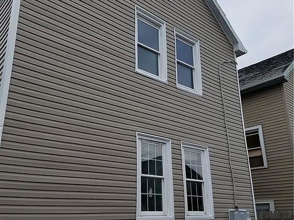 4th image of 511 Hinman Ave
