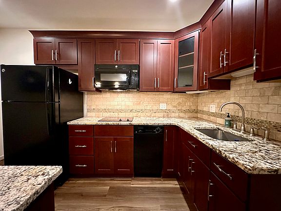 2nd image of 8405 Dogwood Rd #A