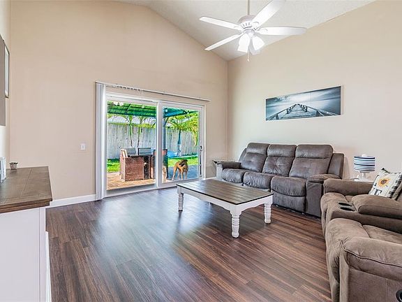 4th image of 1772 Biarritz Cir