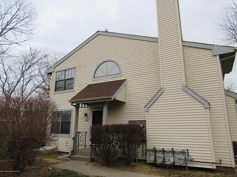 1st image of 2108 Meadowlands Ct