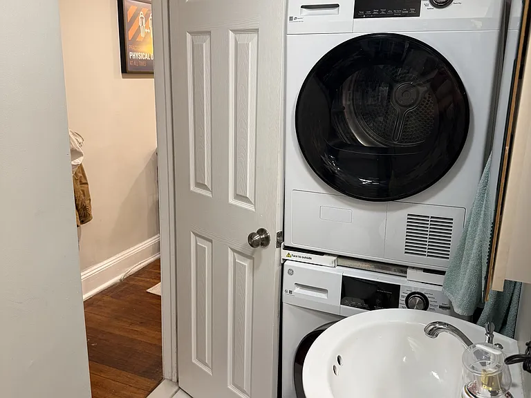 313 S 18th St #1R — Photo 7