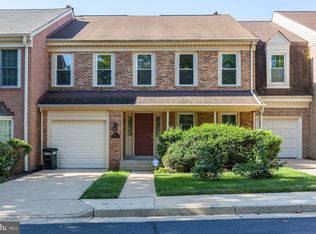 7261 McLean Commons Ln, Mc Lean, VA 22101