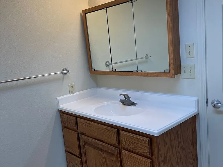 5463 Deschutes Rd — Photo 27