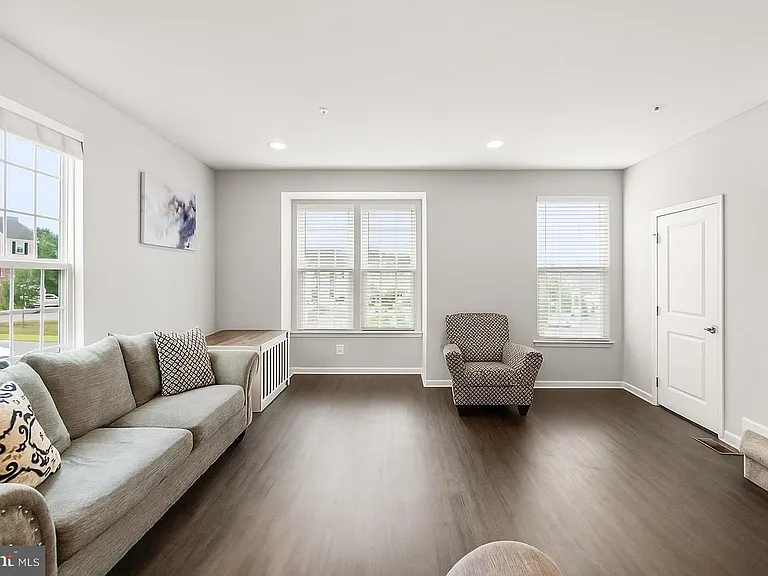 5758 Barts Way — Photo 24