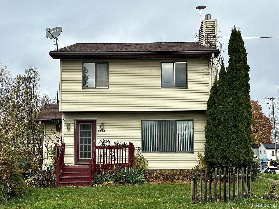 1st image of 2245 E McLean Ave