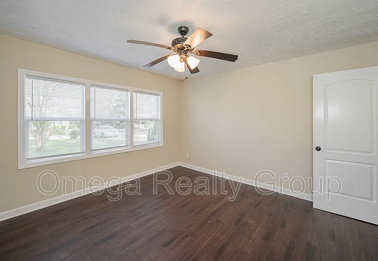 1808 Wilson Dr — Photo 33