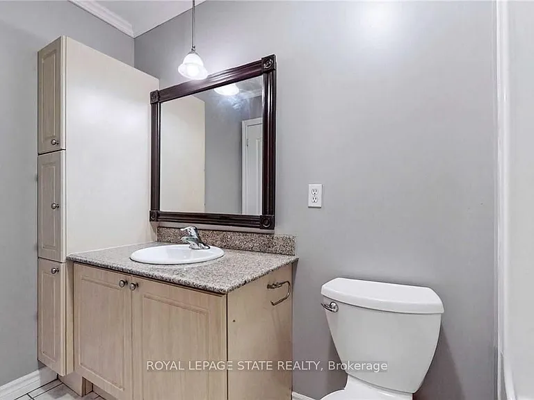 135 James St S #608 — Photo 22