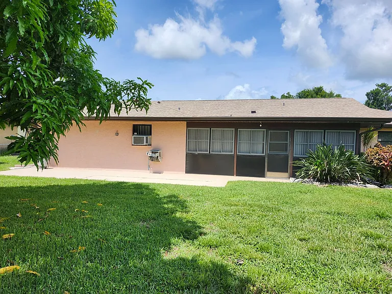 3280 Glencove St — Photo 24