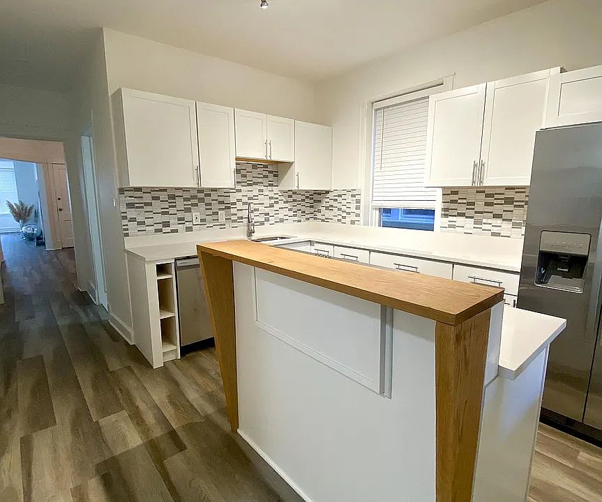 1st image of 4636 N Drake Ave #1