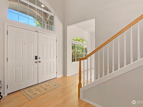 4th image of 8023 119th Ave SE