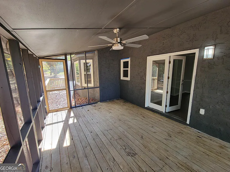 260 Greenfield Cir — Photo 33