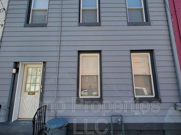 3 Ashland Pl UNIT 1