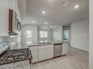 1945 Redstart, New Braunfels, TX 78130