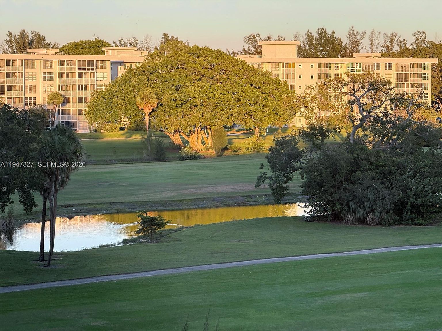 2851 S Palm Aire Dr APT 506