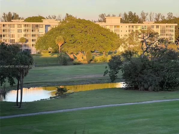 2851 S Palm Aire Dr APT 506, Pompano Beach, FL 33069