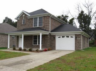 9102 Fox Chase Rd, Louisville, KY 40228