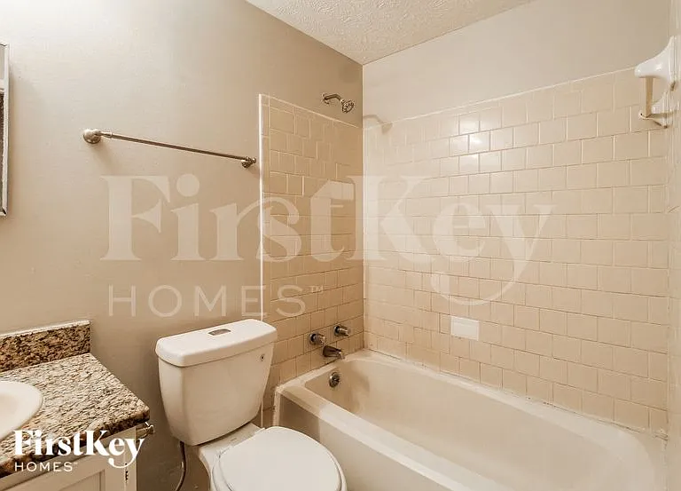 5361 Martins Crossing Rd — Photo 9