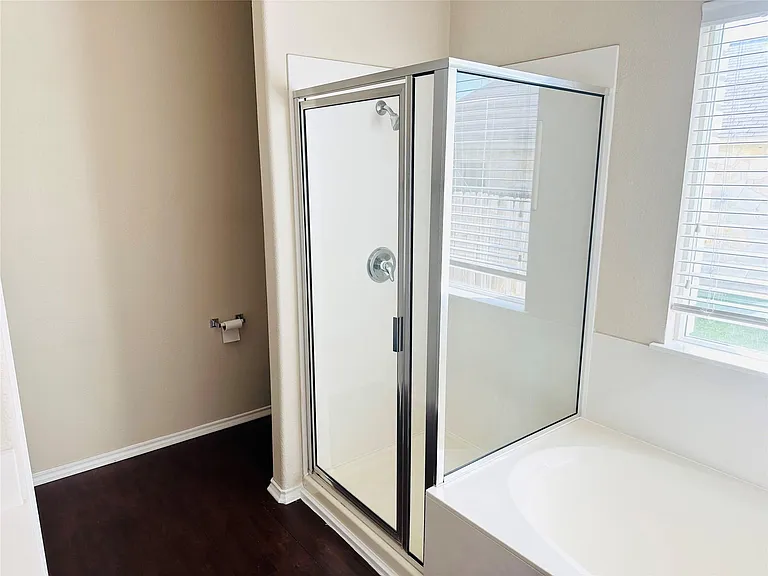 245 Verano Dr — Photo 11