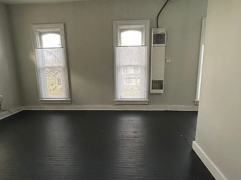 911 N 9th St #3 — Photo 6
