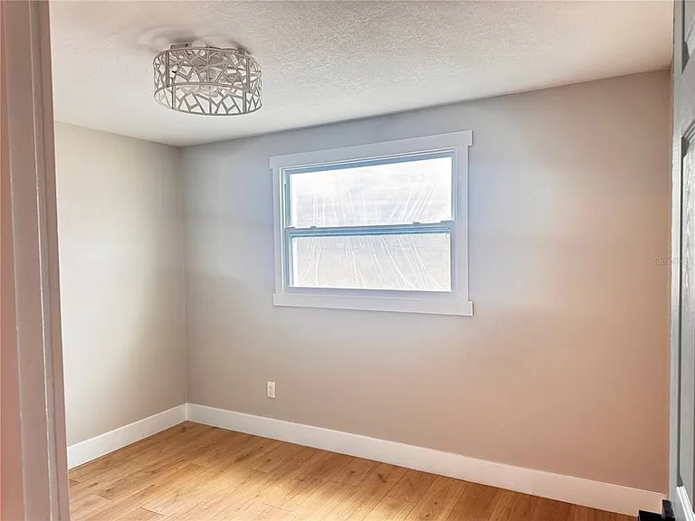 3205 E Shadowlawn Ave — Photo 17
