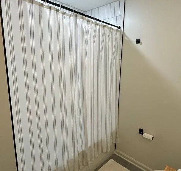 505 NW Holly Ln — Photo 13