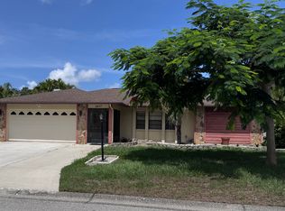 2477 Huffton Cir, Sarasota, FL 34235