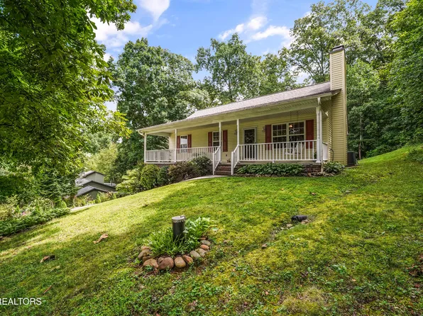 945 Frontier Cir, Friendsville, TN 37737