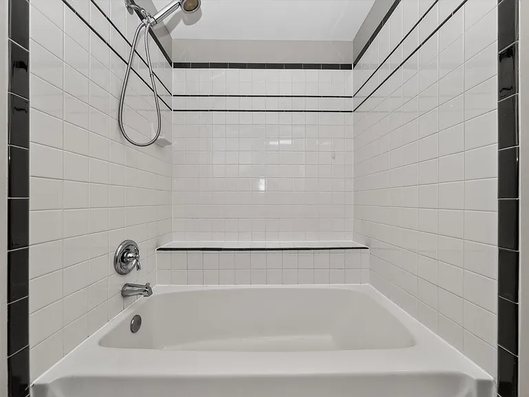 2801 Connecticut Ave NW #15 — Photo 21