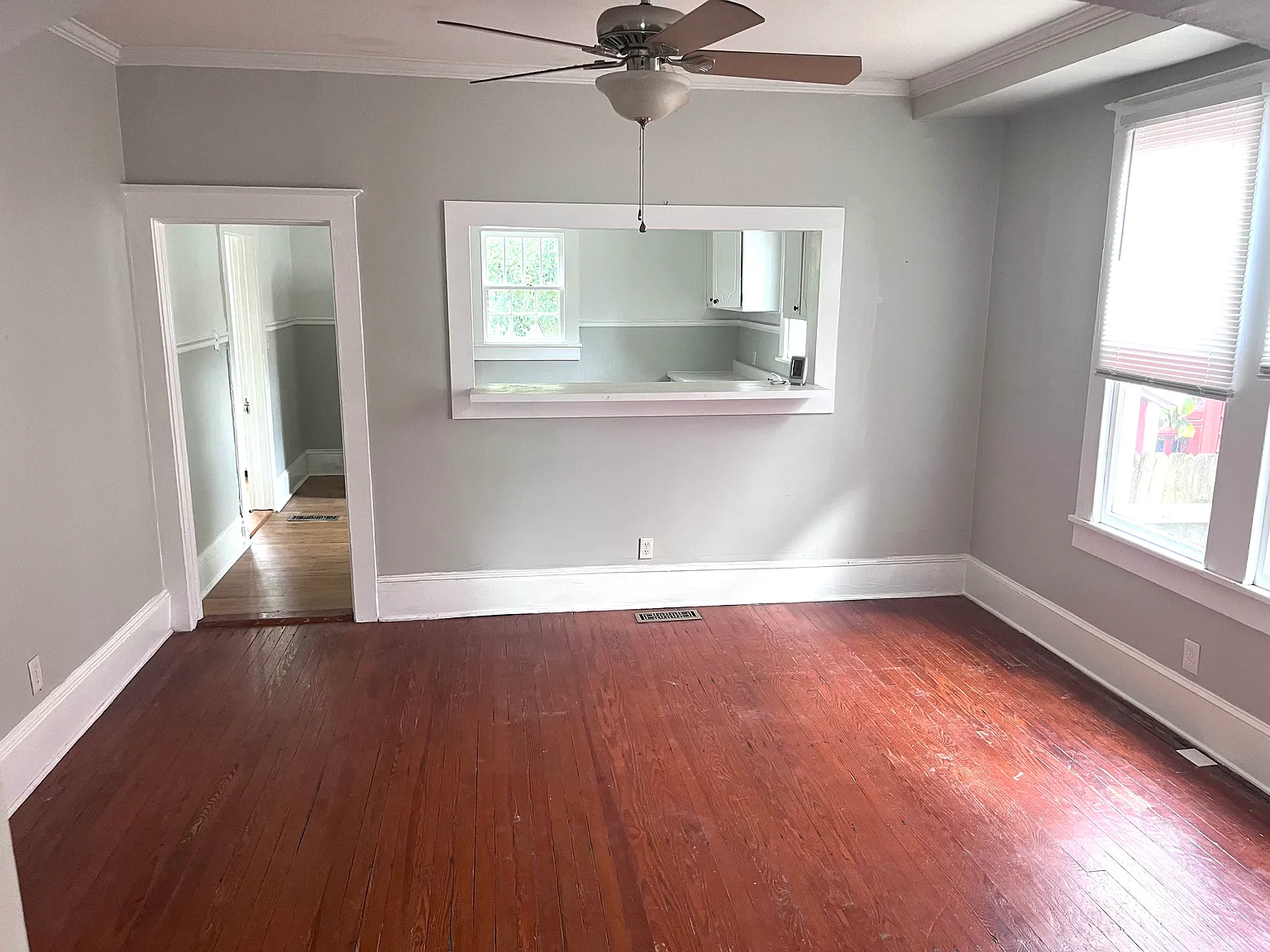 2 bed, 1100 sqft, $1,575 — Photo 3