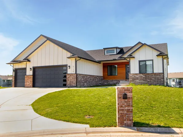 5138 N Athenian Ct, Wichita, KS 67204