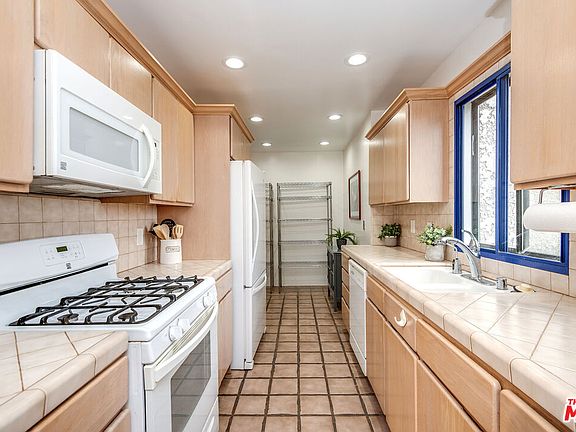 2nd image of 222 N Rose St Unit 405