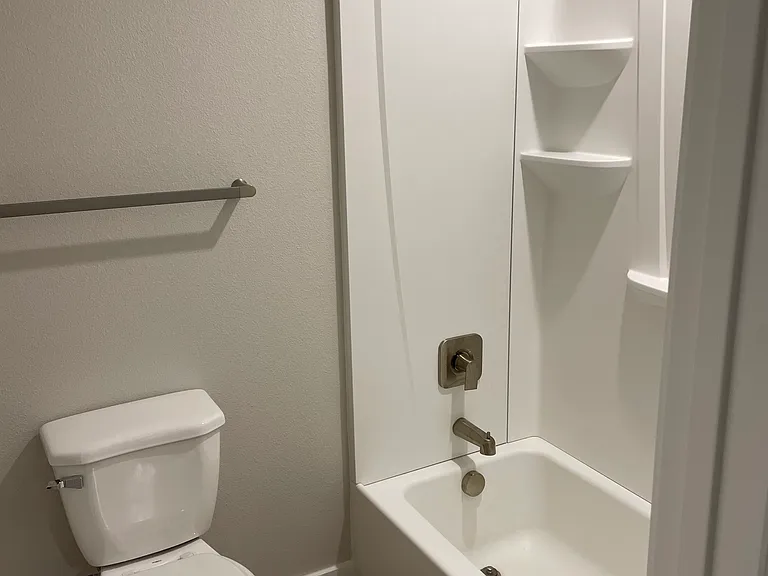 1405 Irigoyen St — Photo 18