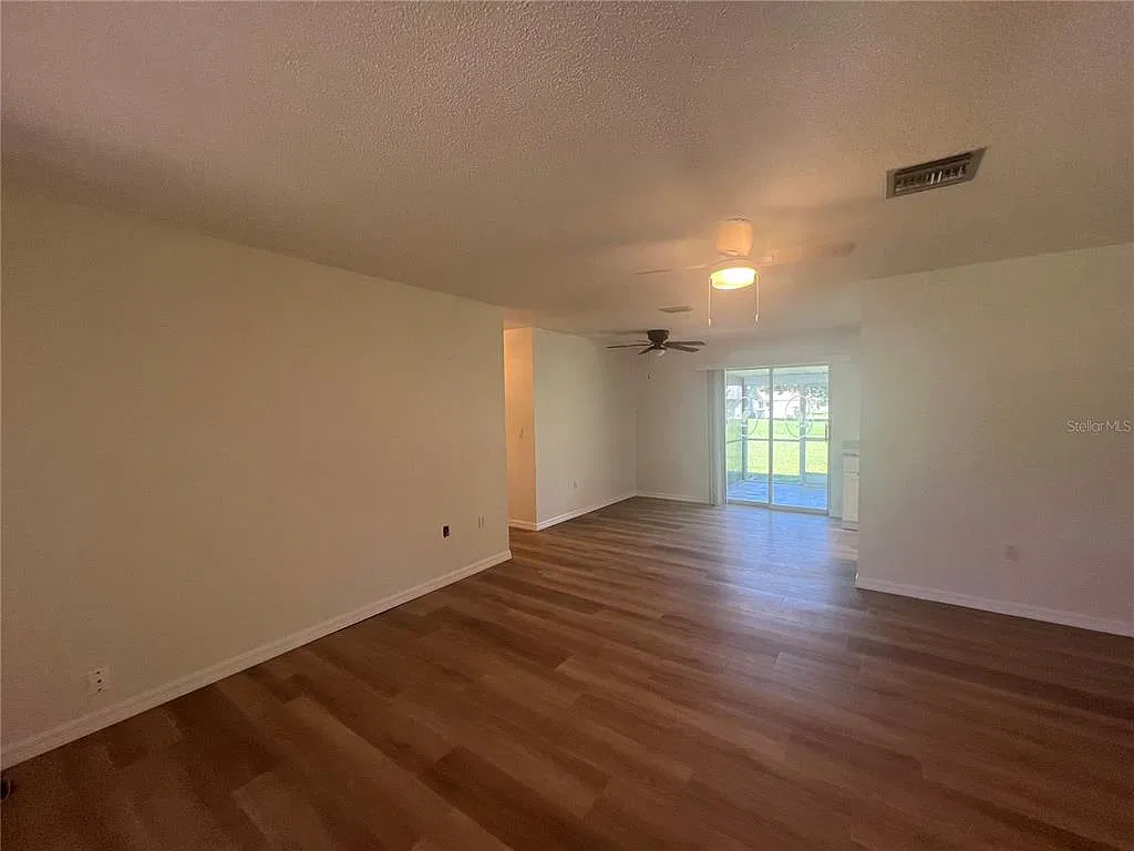 2 bed, 2.0 bath, 925 sqft, $1,400 — Photo 4