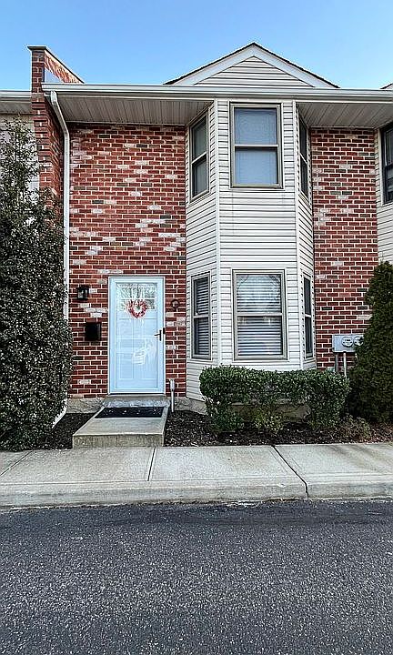 1st image of 2410-9 Farmers Ave