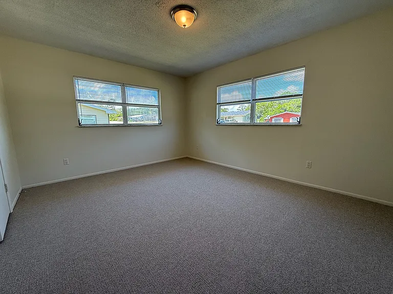 209 Phoenetia Dr — Photo 6
