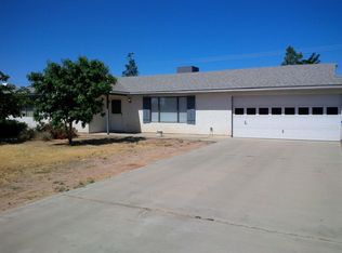 13428 Yakima Rd, Apple Valley, CA 92308