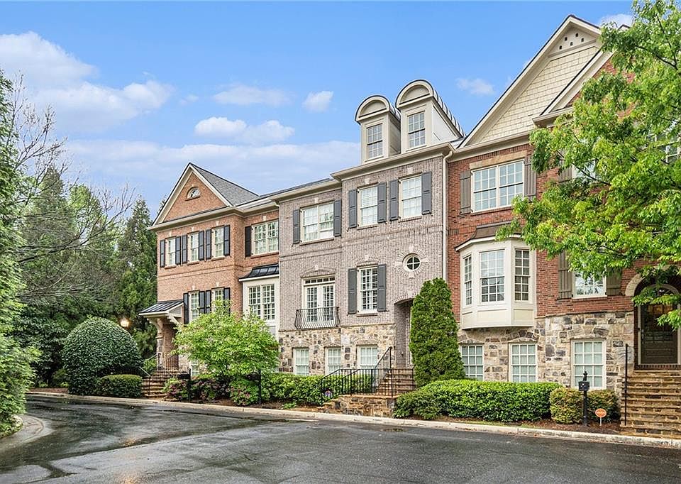 1st image of 638 Parkside Village Way NW