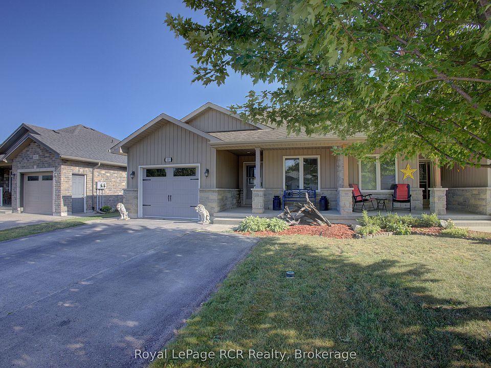 1st image of 105 Milton Seiler Cres